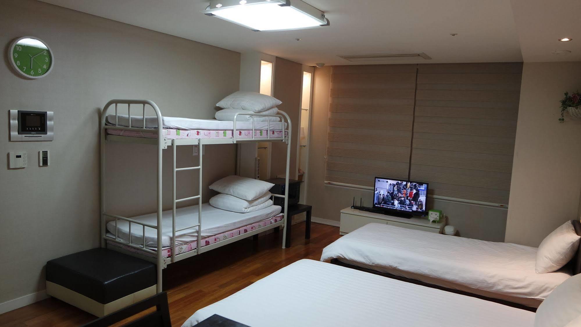 Hostel Coco Seul Zewnętrze zdjęcie